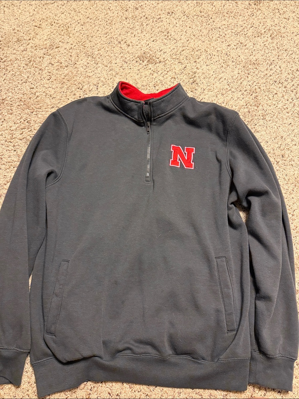Colosseum Men's Charcoal Quarter-Zip Sweater with Red 'N' Patch